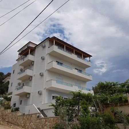 Brothers Lr Saranda Dış mekan fotoğraf